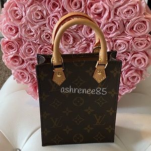 Louis Vuitton Petit Sac Plat